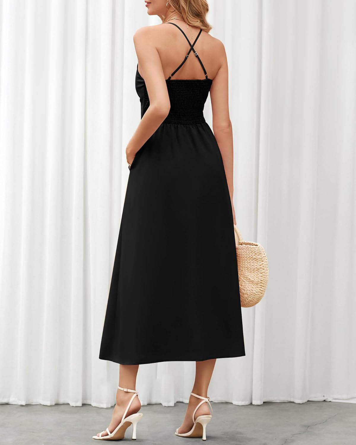 Nira - Sleeveless V-Neck Dress