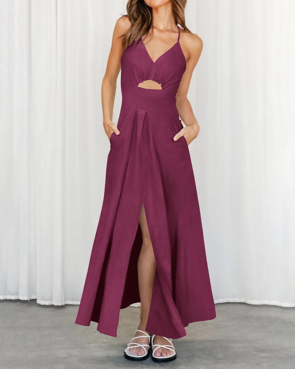 Nira - Sleeveless V-Neck Dress