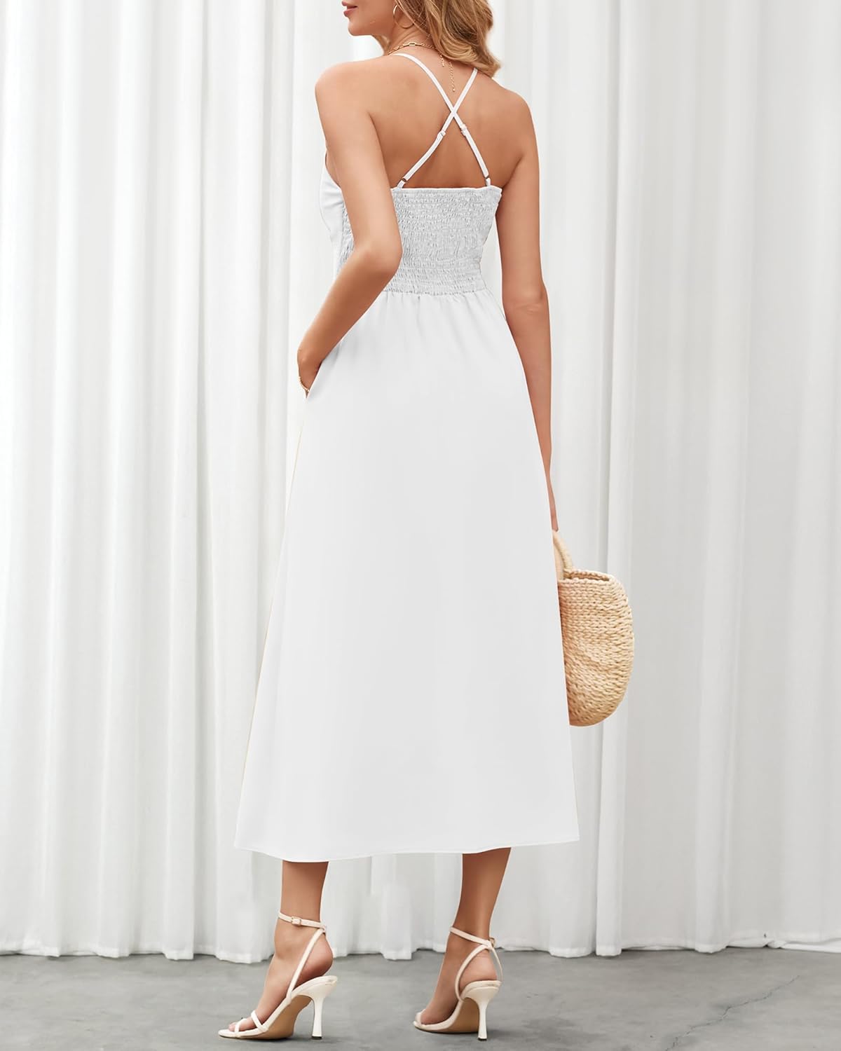 Nira - Sleeveless V-Neck Dress