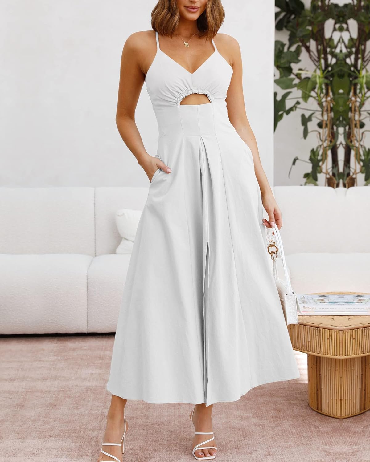 Nira - Sleeveless V-Neck Dress