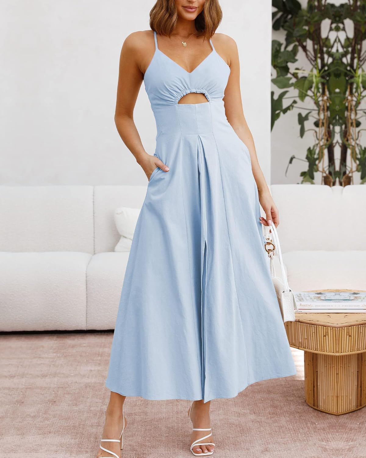 Nira - Sleeveless V-Neck Dress