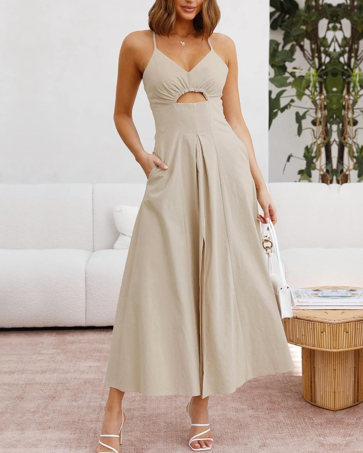 Nira - Sleeveless V-Neck Dress