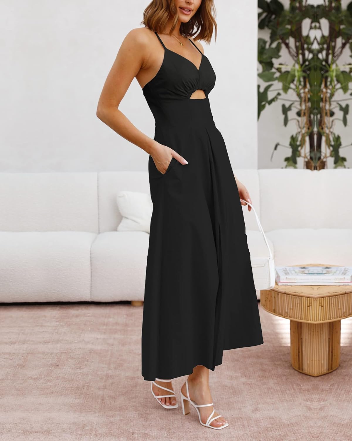 Nira - Sleeveless V-Neck Dress