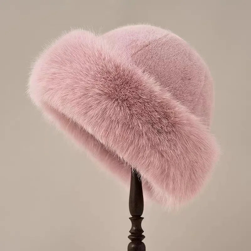Demi - Fur Hat