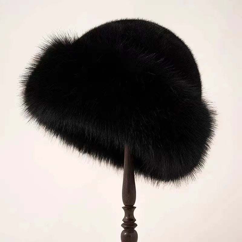 Demi - Fur Hat