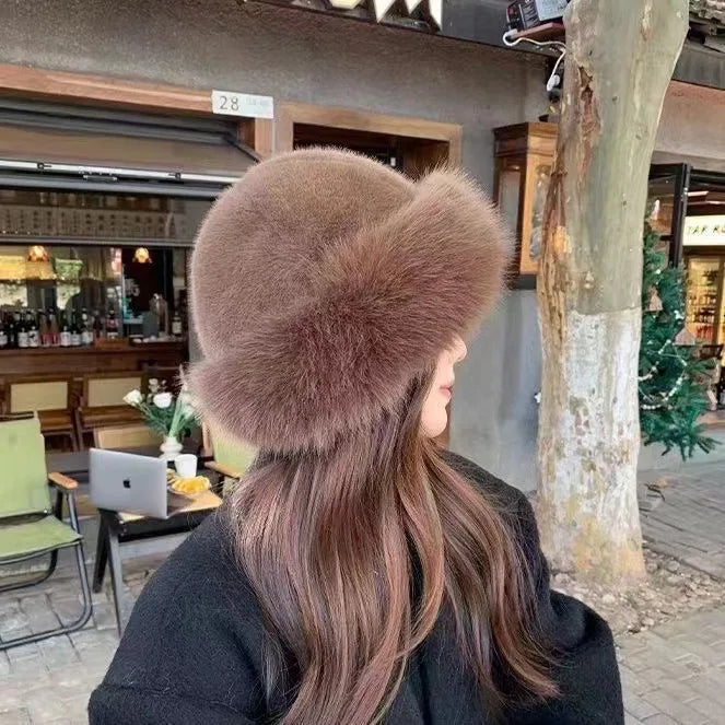 Demi - Fur Hat
